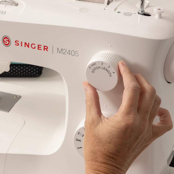 Máquina De Coser M2405 SINGER®