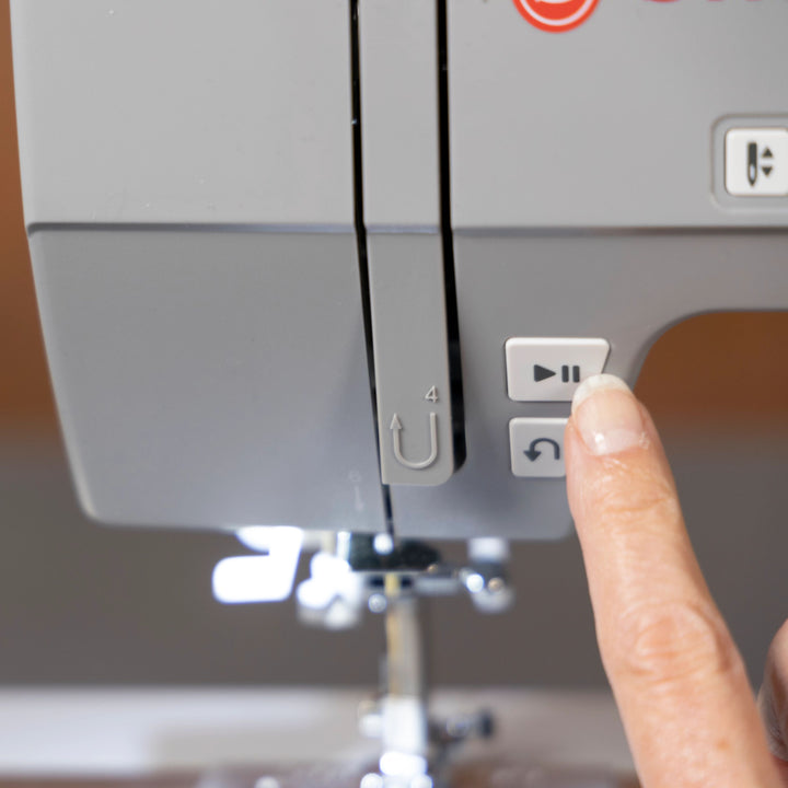 Máquina De Coser HD6705C SINGER®