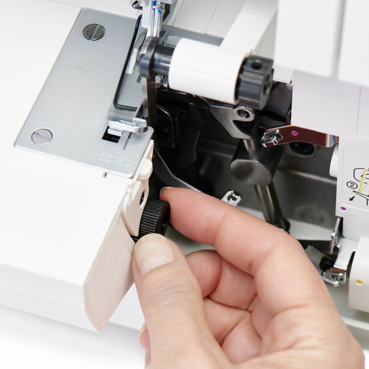 Overlock SE017 Elite SINGER®