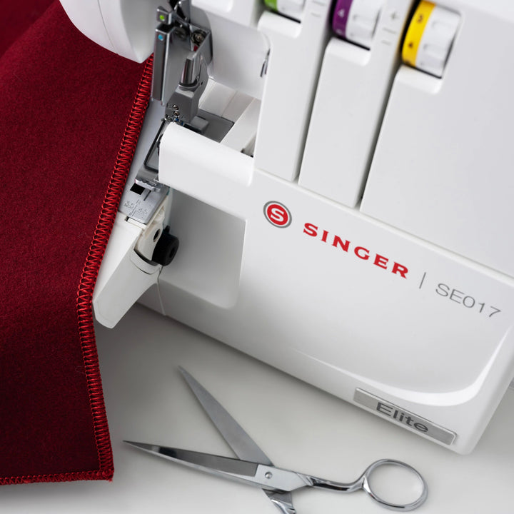 Overlock SE017 Elite SINGER®
