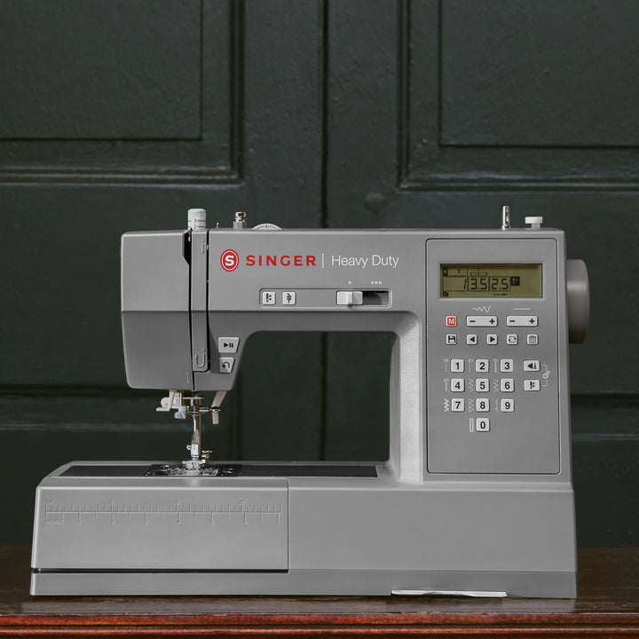 Máquina De Coser HD6705C SINGER®