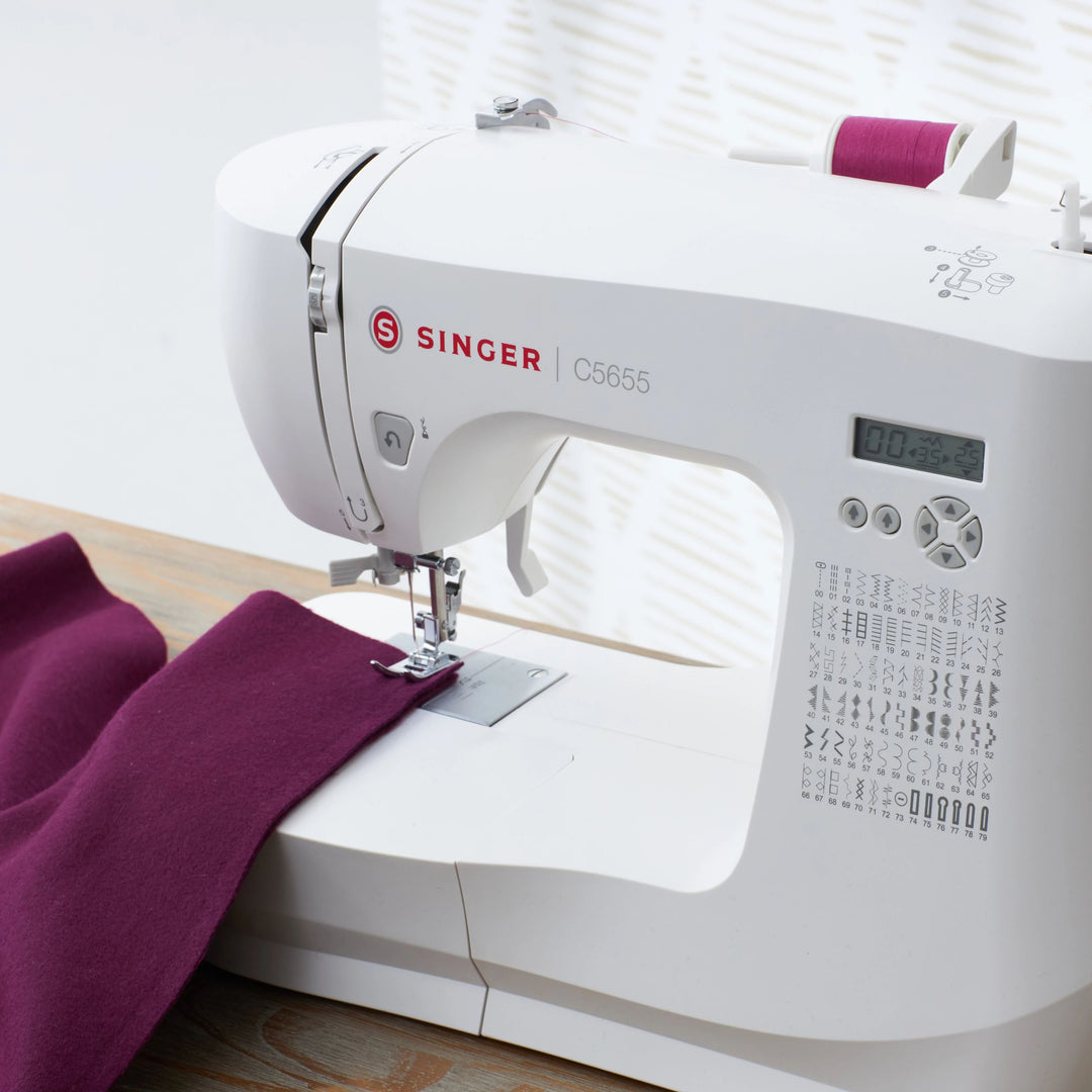 Máquina De Coser Computarizada C5655 SINGER®