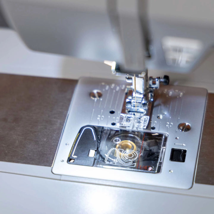 Máquina De Coser HD6705C SINGER®