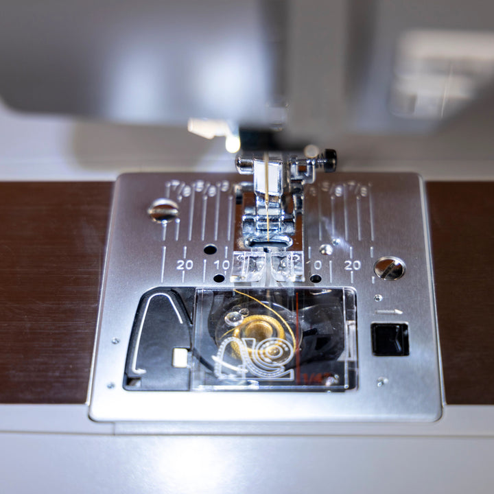SINGER® Sewing Machine HD6805C
