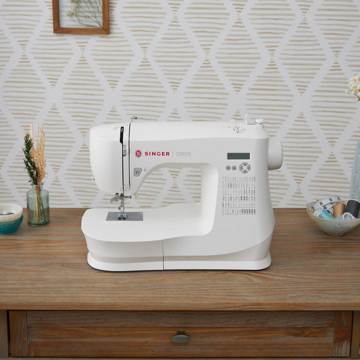 SINGER® Computerized Sewing Machine C5655
