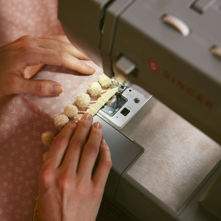 Sewing Machine Facilita Pro 4452 + Extension Table SINGER®